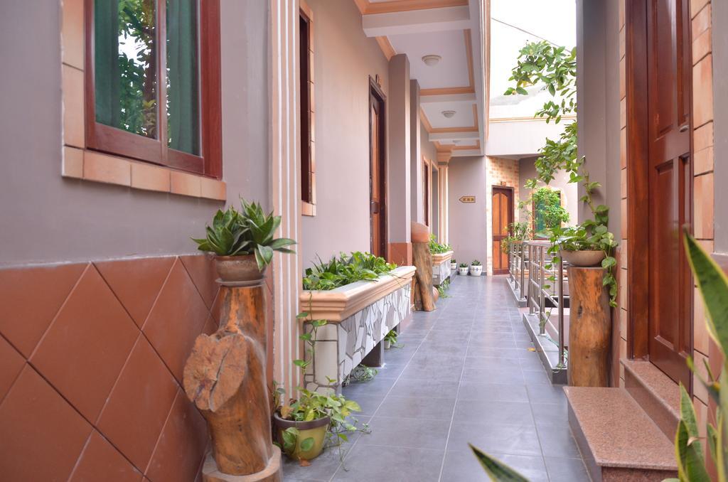 Vien Ngoc Xanh Hotel 1 Хошимин Экстерьер фото