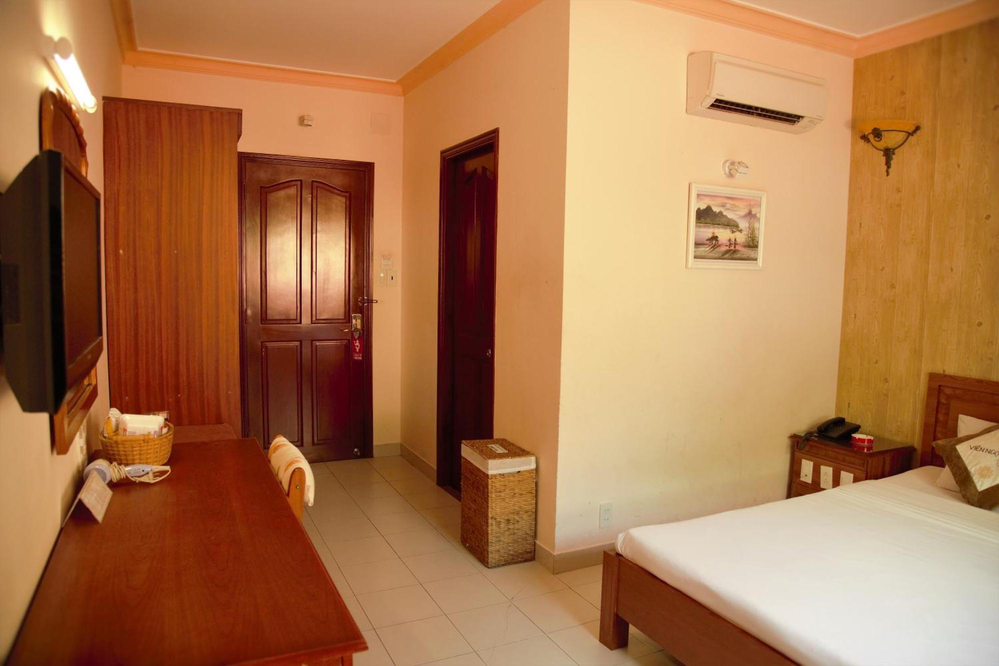 Vien Ngoc Xanh Hotel 1 Хошимин Экстерьер фото