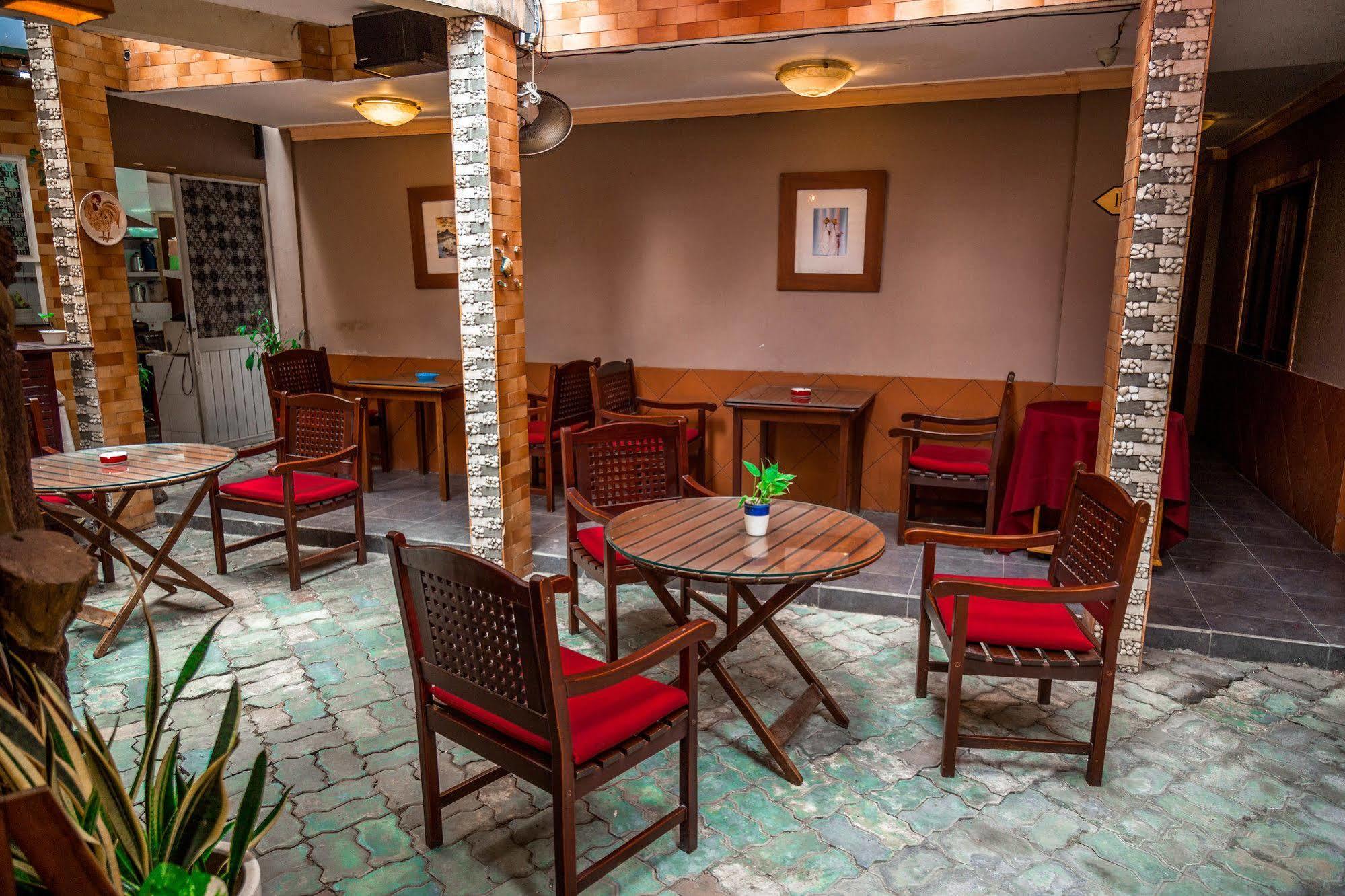 Vien Ngoc Xanh Hotel 1 Хошимин Экстерьер фото