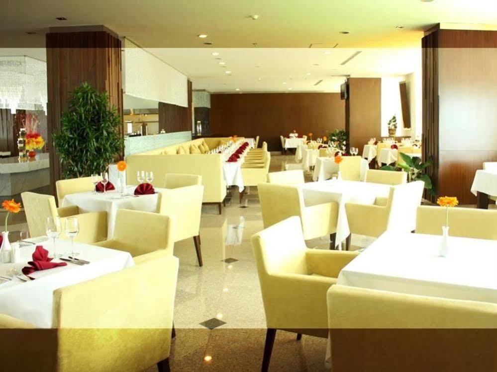 Vien Ngoc Xanh Hotel 1 Хошимин Экстерьер фото